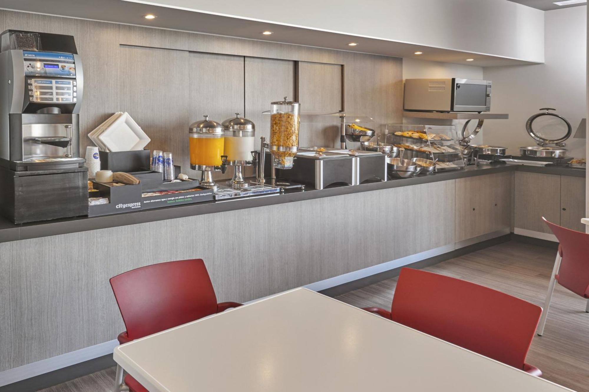 City Express Junior By Marriott Puebla Finsa Экстерьер фото