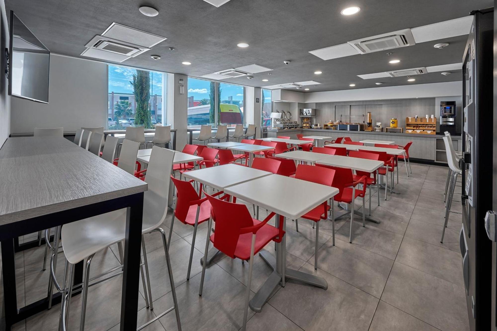 City Express Junior By Marriott Puebla Finsa Экстерьер фото