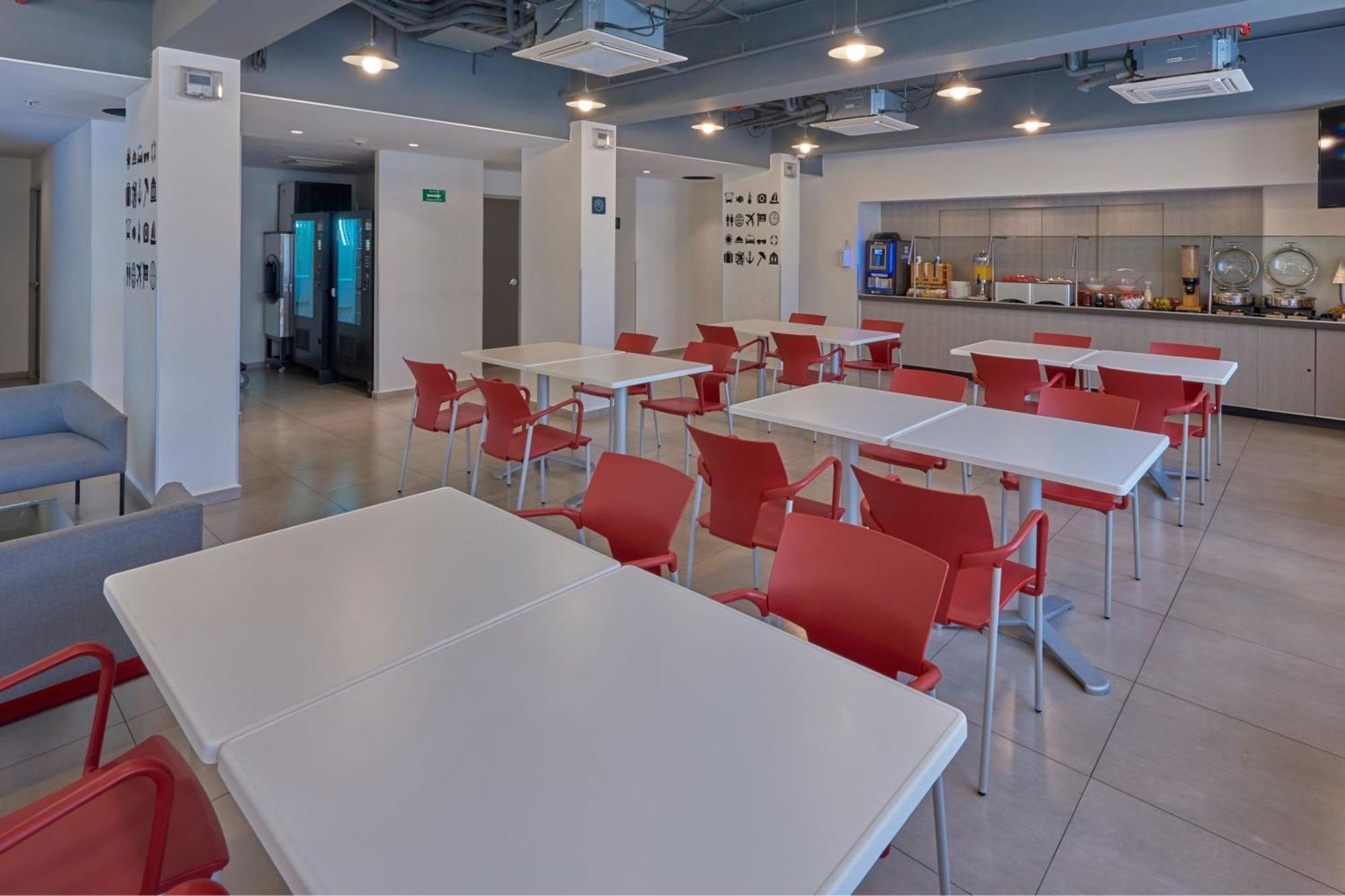City Express Junior By Marriott Puebla Finsa Экстерьер фото